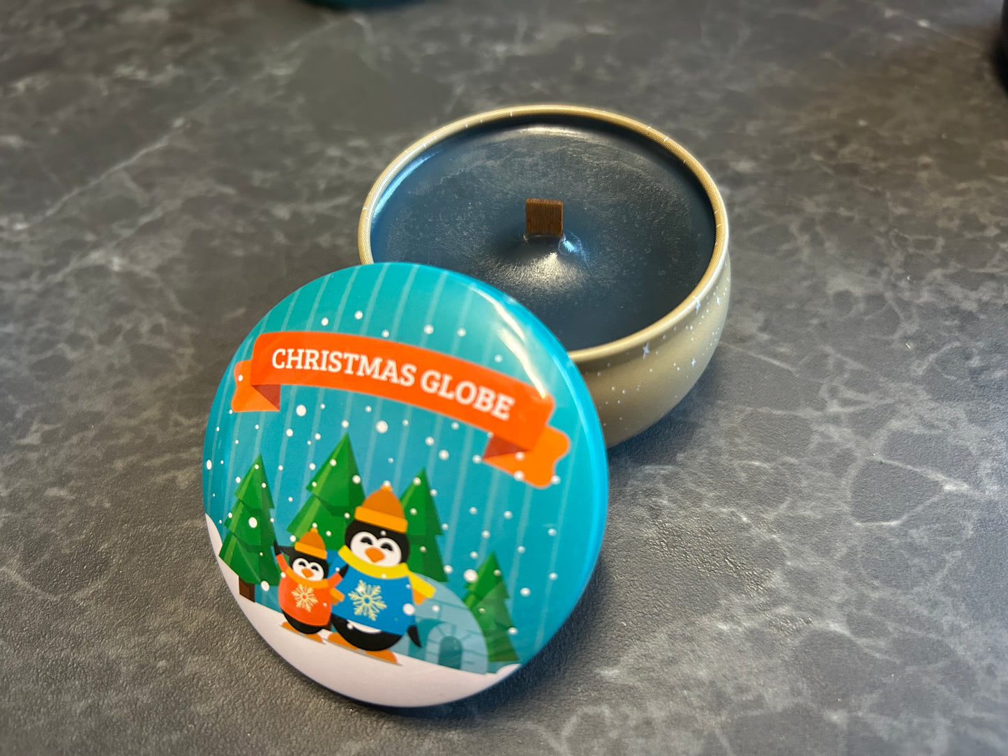Weihnachtskerze in Dose
