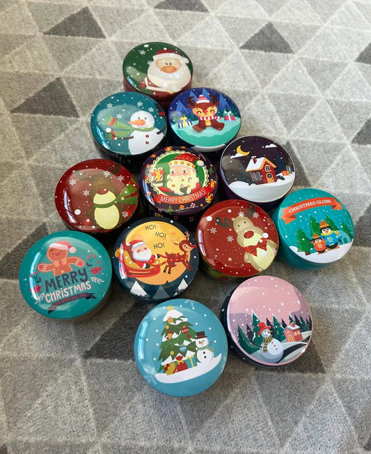 Weihnachtskerze in Dose